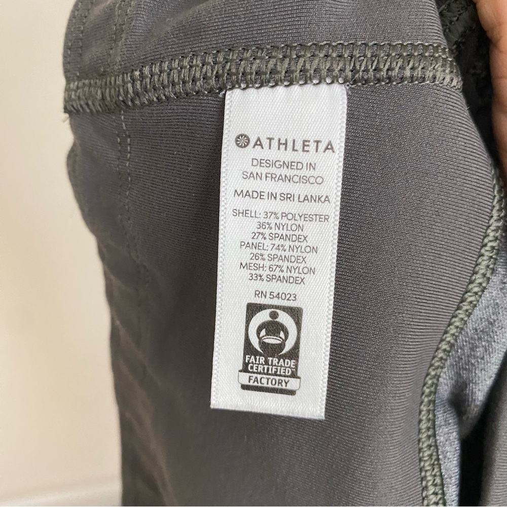 Athleta ‘All In Structure’ 7/8‎ Tight - Picture 10 of 10